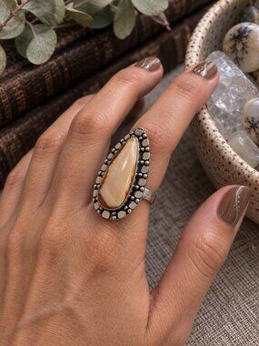 925 Sterling Silver Coconut Jasper Teardrop Cabochon Southwestern Ring Sz 6.75
